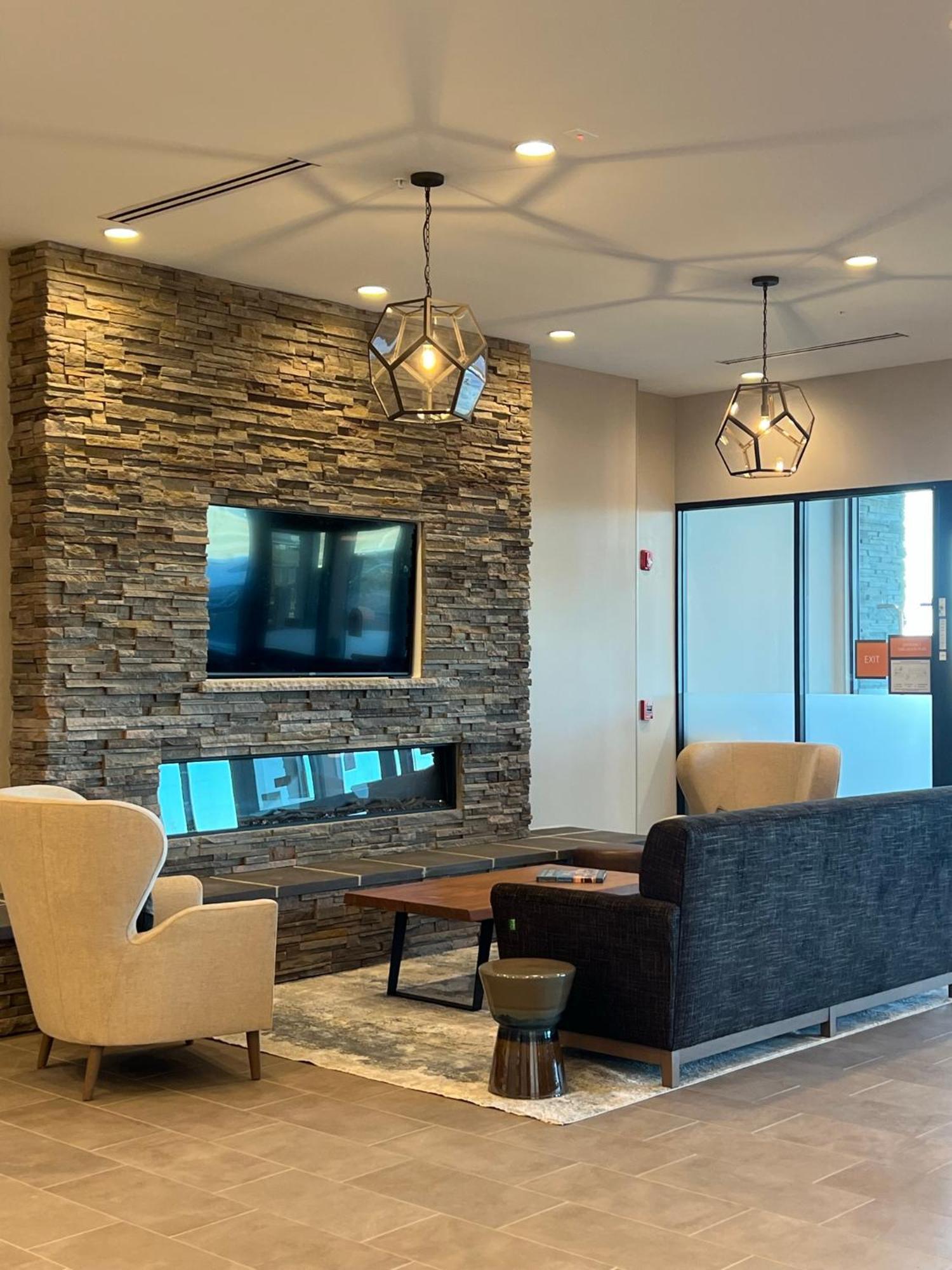 La Quinta Inn And Suites By Wyndham Lincoln Zewnętrze zdjęcie