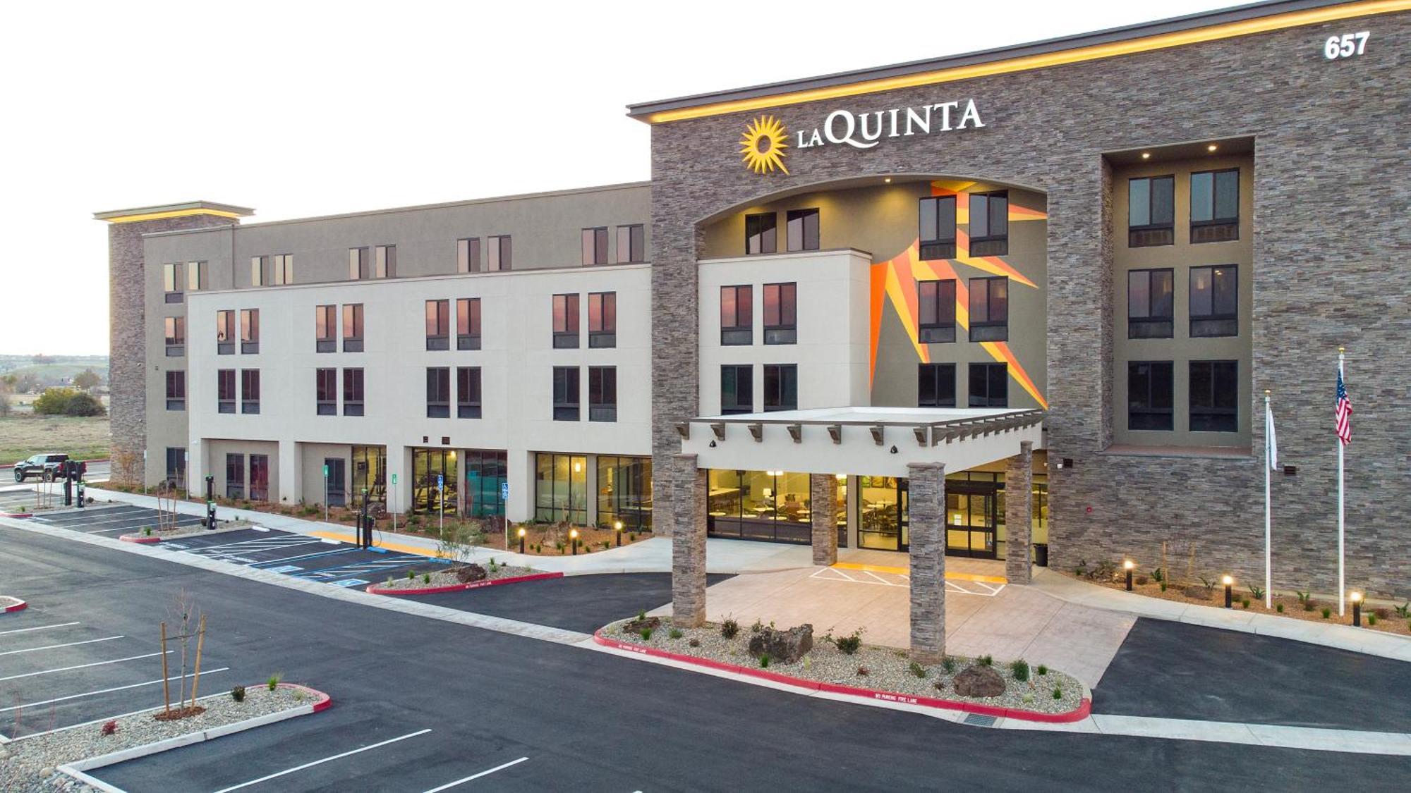 La Quinta Inn And Suites By Wyndham Lincoln Zewnętrze zdjęcie
